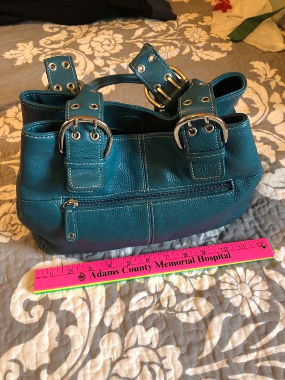 Wmn's Tignanello leather purse